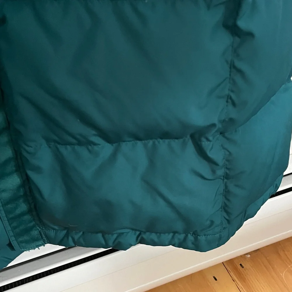 LL Bean Women's Ultrawarm Down Coat "Spruce" / Teal - Picture 4 of 6